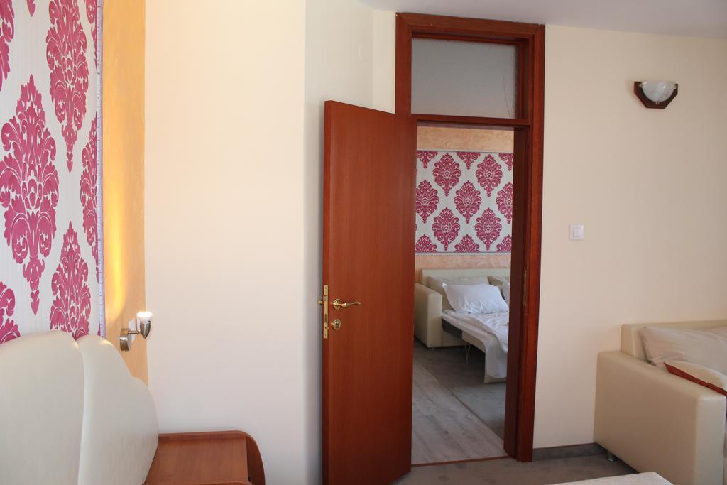 Elegant Hotel Bansko Bagian luar foto