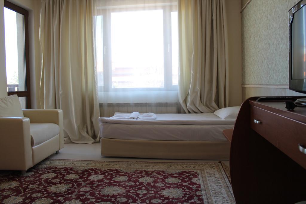 Elegant Hotel Bansko Bagian luar foto