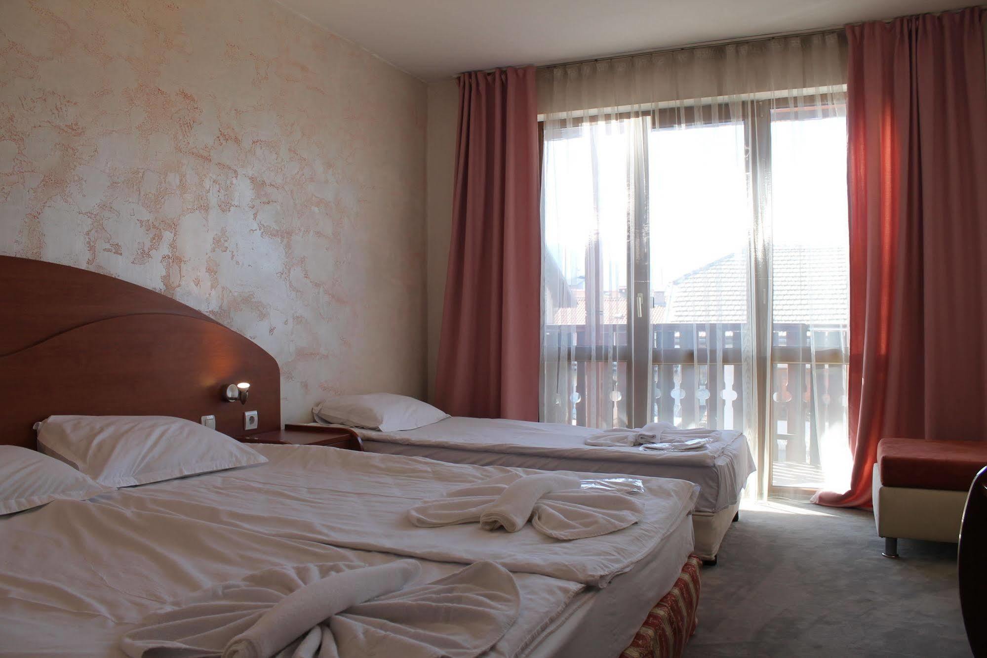 Elegant Hotel Bansko Bagian luar foto