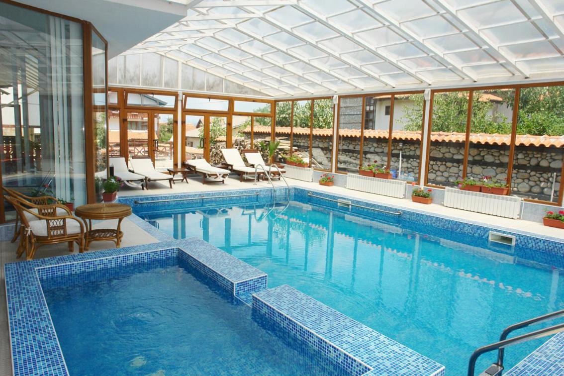 Elegant Hotel Bansko Bagian luar foto